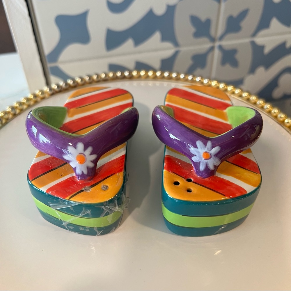Clay Art Novelty Flip Flop Salt and Pepper Shakers